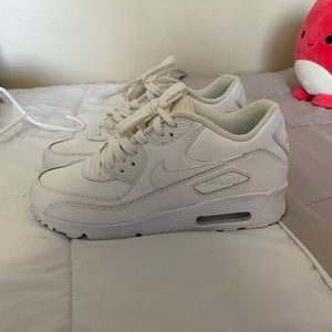 Nike Air Max 90 casual shoes